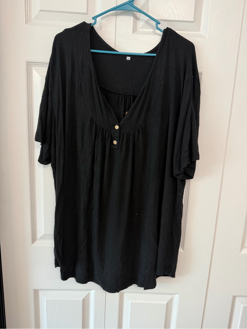 Women's Black Scoop Neck Button Accent Blouse